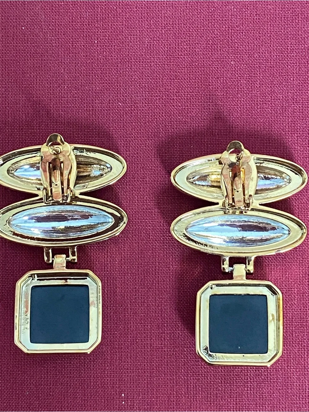 Never-Worn Pantheon Art Deco Earrings in 18k Gold